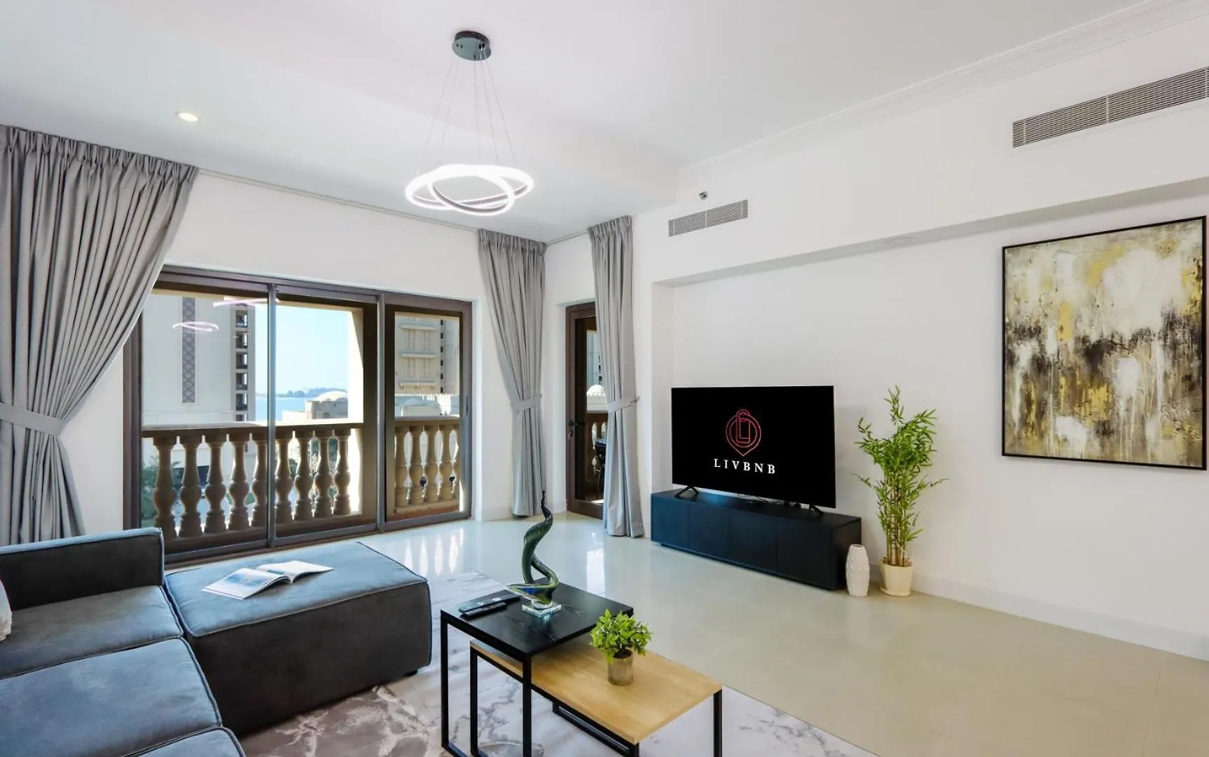 Apartment Livbnb Suite - 1Br Haven In Golden Mile Dubai United Arab Emirates