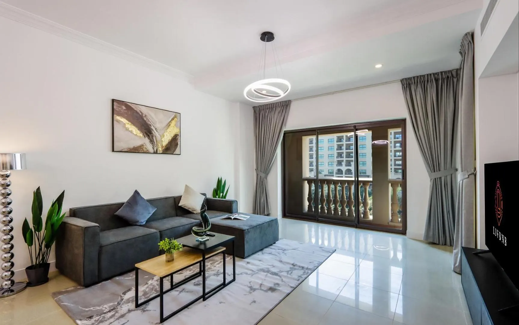 Livbnb Suite - 1Br Haven In Golden Mile Dubai