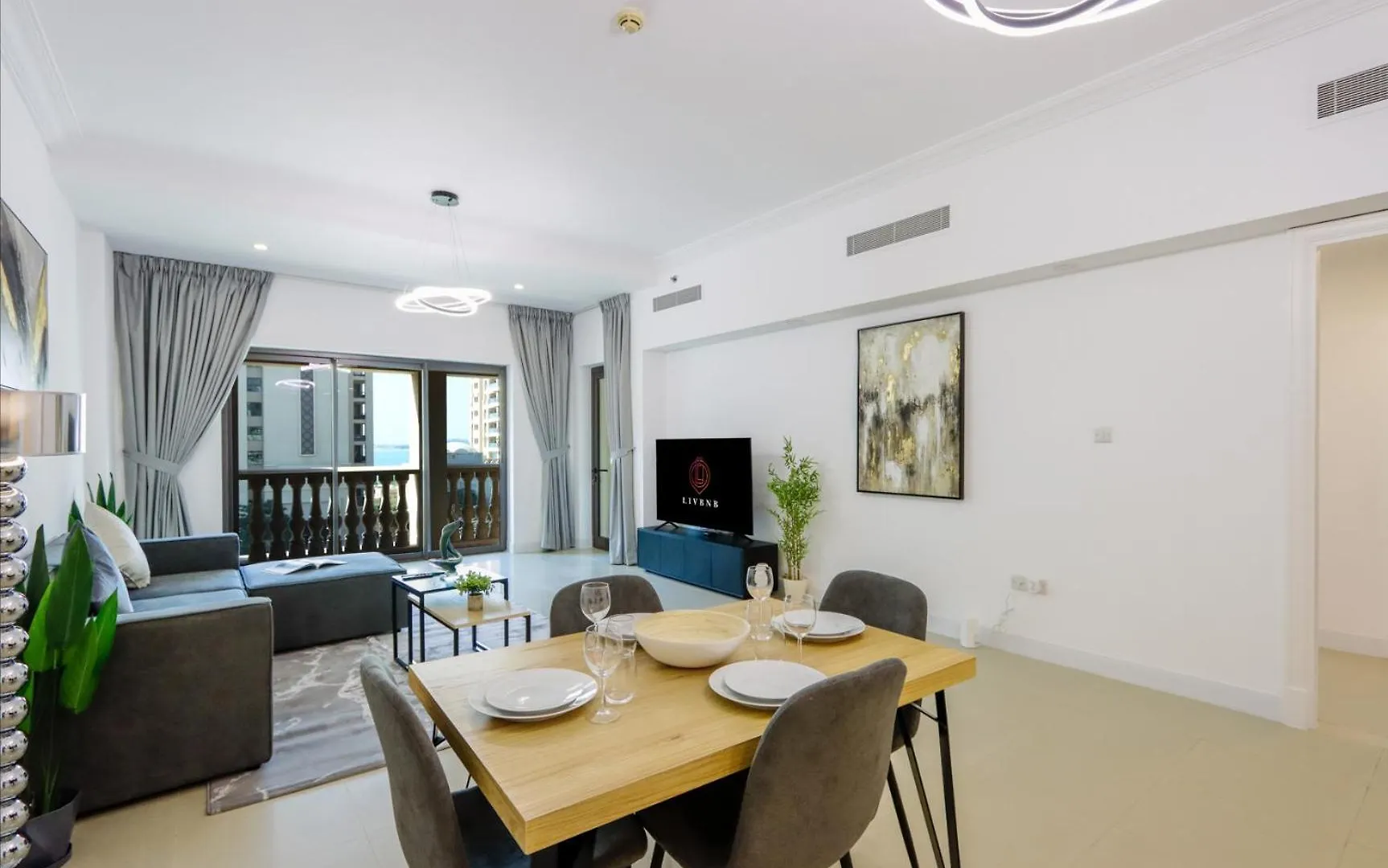Livbnb Suite - 1Br Haven In Golden Mile Dubai