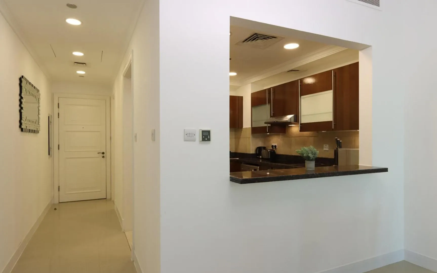 Livbnb Suite - 1Br Haven In Golden Mile Dubai